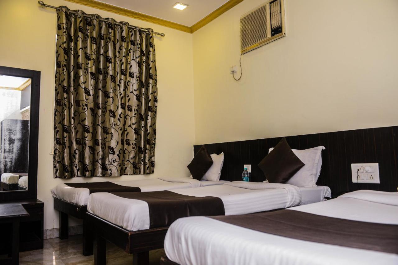 Hotel National Mumbai Kültér fotó